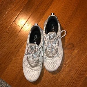 Adidas Bounce light worn!!!